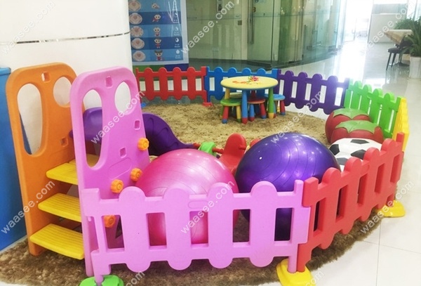 济南维乐口腔医院的儿童玩乐区