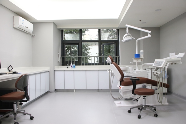 牙周治疗室