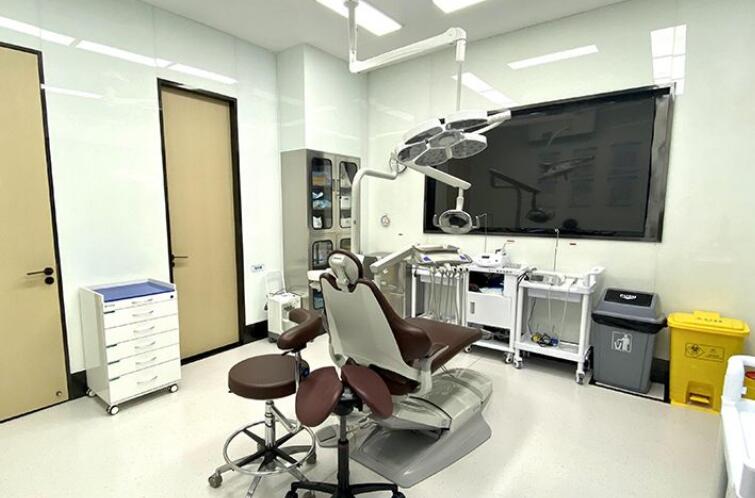 种植牙科室