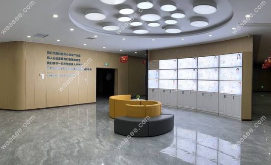 武汉华硕口腔常青城门诊部环境图