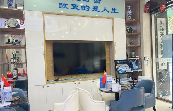 等候区 (16)