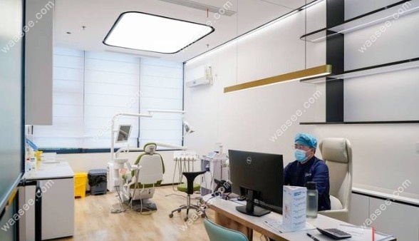 厦门海沧登特口腔门诊部就诊室