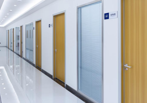 徐州正博口腔醫(yī)院醫(yī)生團(tuán)隊(duì)與特色項(xiàng)目